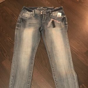 Women's curvy skinny jeans